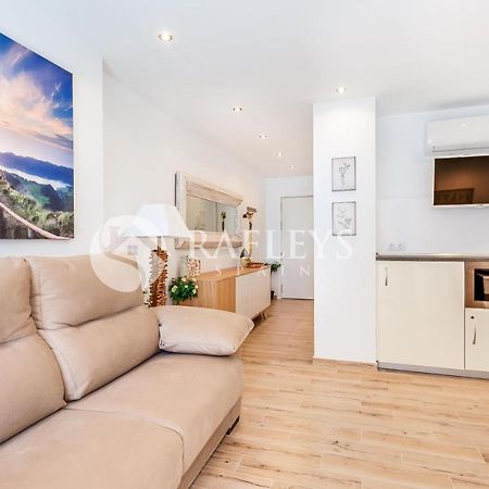 Modern 1 Bedroom Apartement In Very Center Of Marbella. Exterior photo